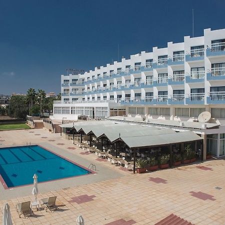 Polycarpia Hotel Pernera Екстер'єр фото