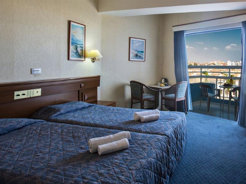 Polycarpia Hotel Pernera Екстер'єр фото