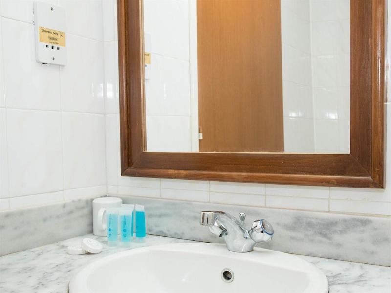 Polycarpia Hotel Pernera Екстер'єр фото