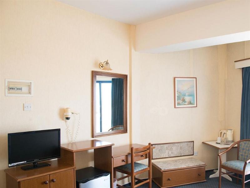 Polycarpia Hotel Pernera Екстер'єр фото