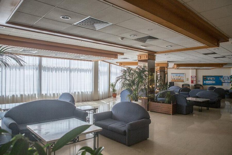 Polycarpia Hotel Pernera Екстер'єр фото